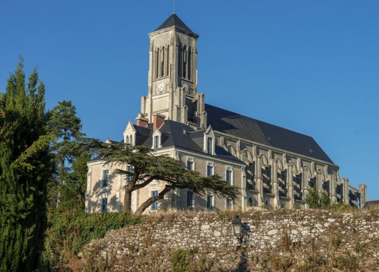 RANDONNÉE DES FOURS AUX MOULINS