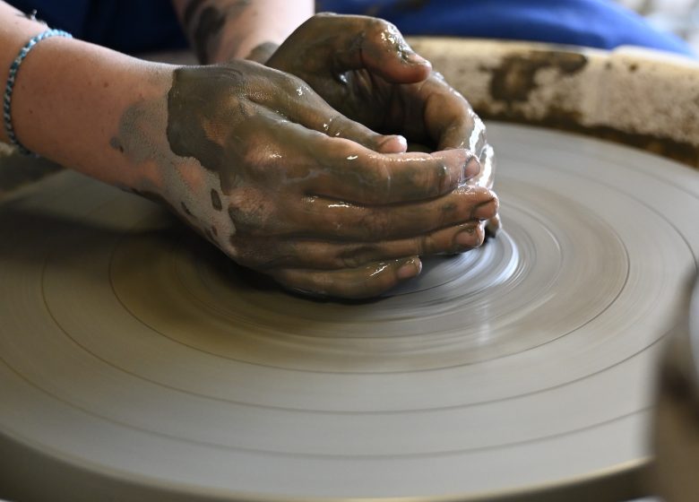 POTERIE | Stage de poterie de 2 jours pour enfants (9-14 ans)