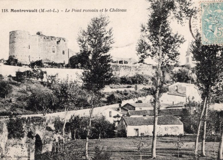 Quelle est cette cité fortifiée qui domine la vallée de l’Èvre ?