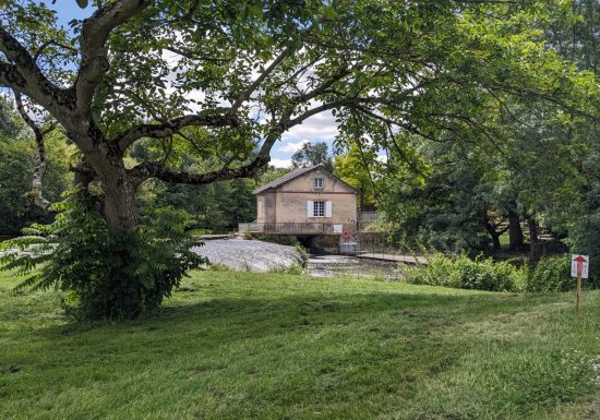 Aire de pique-nique Raz-Gué à Montrevault