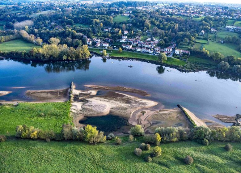 BATEAU HABITABLE DE LOIRE ANGUILLE SOUS ROCHE