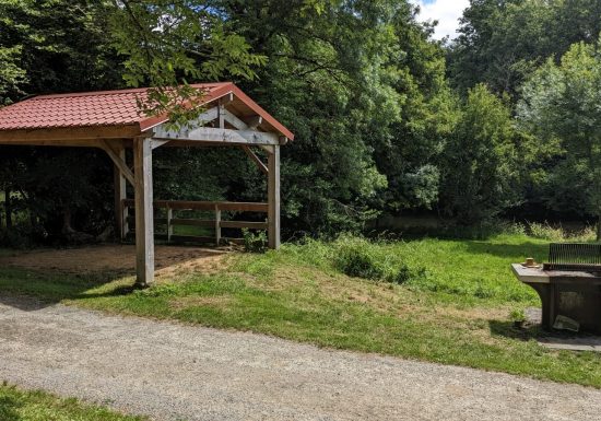 Aire de pique-nique Le Hameau de l’Evre à Montrevault
