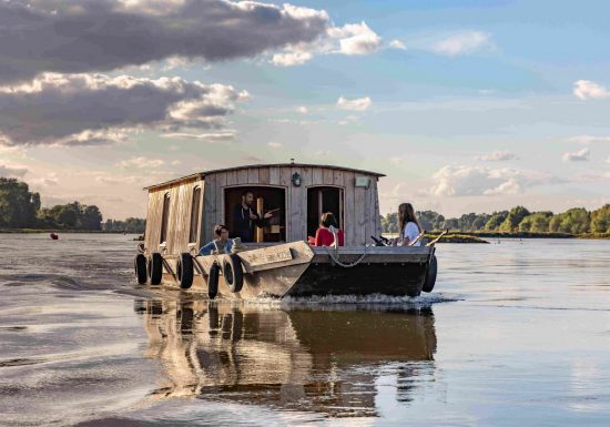 Croisière sur la Loire à bord du bateau habitable “Anguille sous Roche”