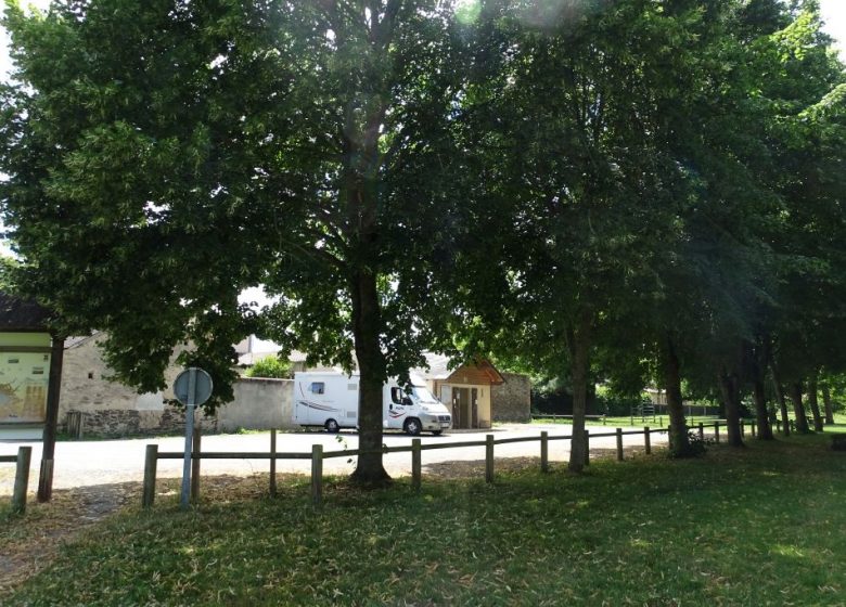 Aire de service camping-car à Valanjou