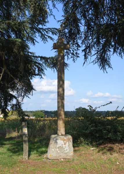 Croix du chemin de la Barre