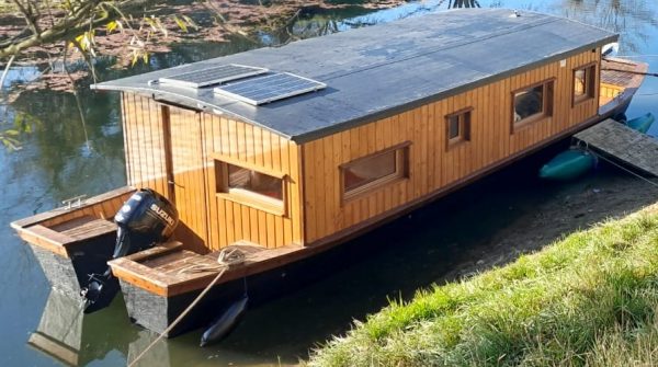 Toue Cabanée Au bout de l’île
