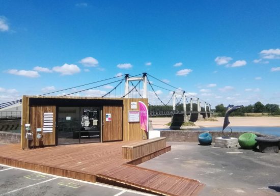 Aire d’arrêt principale de La Loire à Vélo à Montjean-sur-Loire