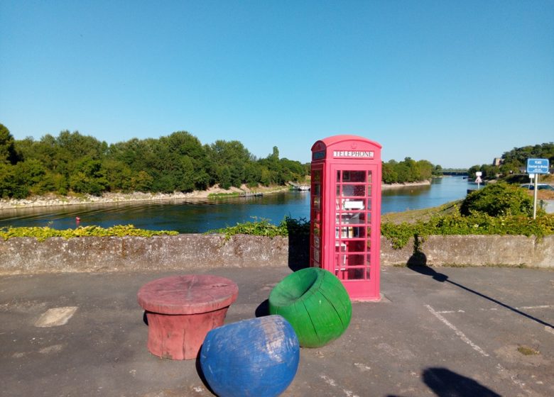 Aire d’arrêt principale de La Loire à Vélo à Montjean-sur-Loire