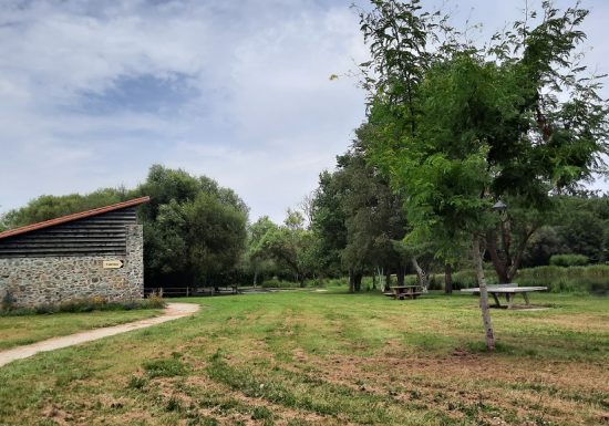 Aire de pique-nique de l’étang à Saint-Lézin