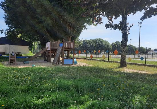 Aire de pique-nique du centre social de Chemillé