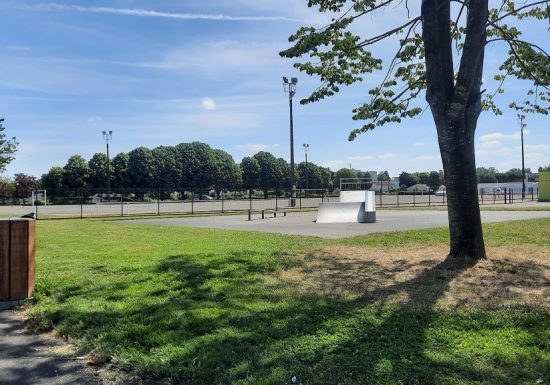 Aire de pique-nique du centre social de Chemillé