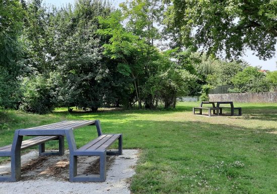 Aire de pique-nique de la Chapelle Rousselin
