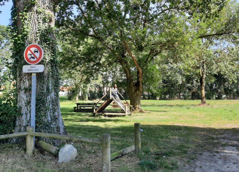 Aire de service camping-car à Valanjou