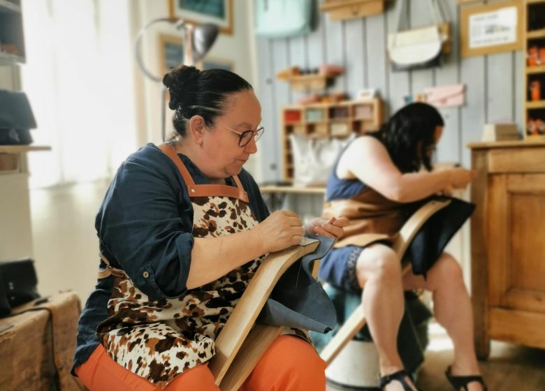 Atelier Maroline : Fabrication d’un sac en cuir artisanal