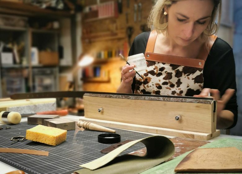 Atelier Maroline : Fabrication d’une ceinture artisanale en cuir