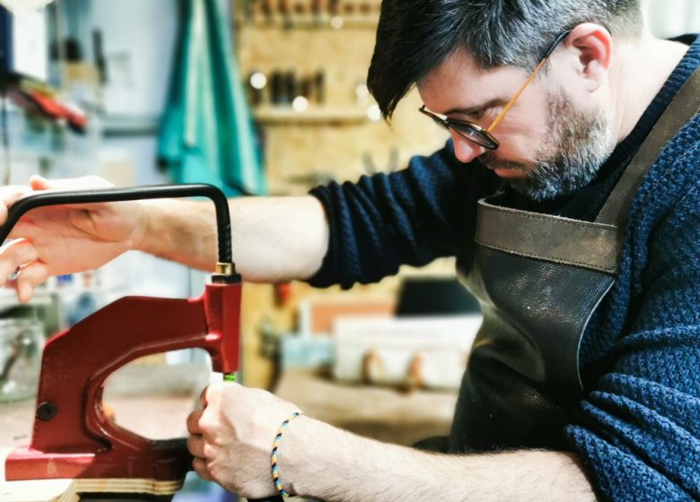 Atelier Maroline : Fabrication d’une ceinture artisanale en cuir