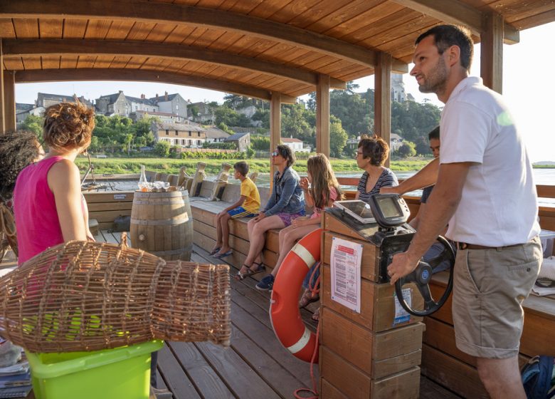 LOIRE EN BATEAU : BATEAU TRADITIONNEL VENT D’SOULAIR