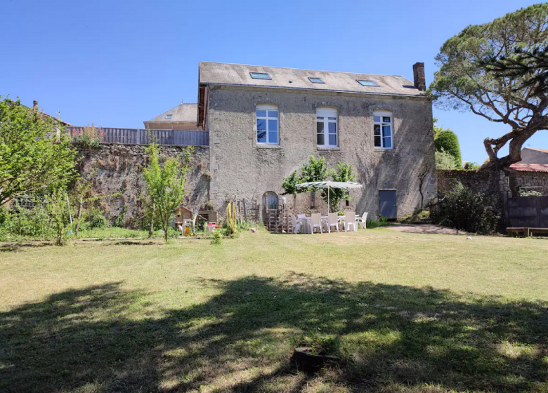 Gite Ancienne École de Montigné