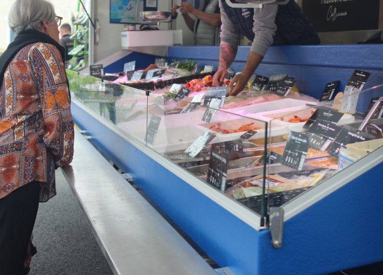 Marché hebdomadaire au Longeron