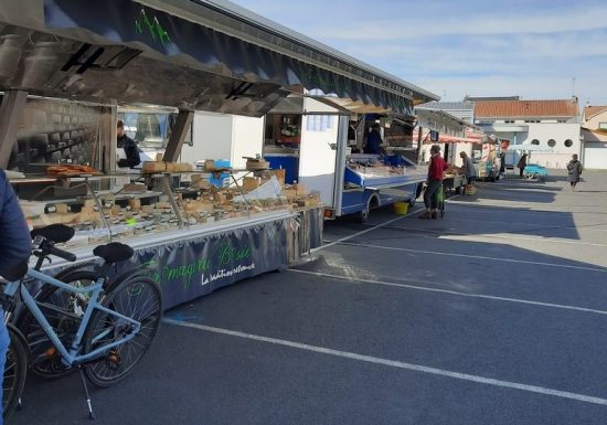 Marché hebdomadaire à Saint-Macaire-en-Mauges