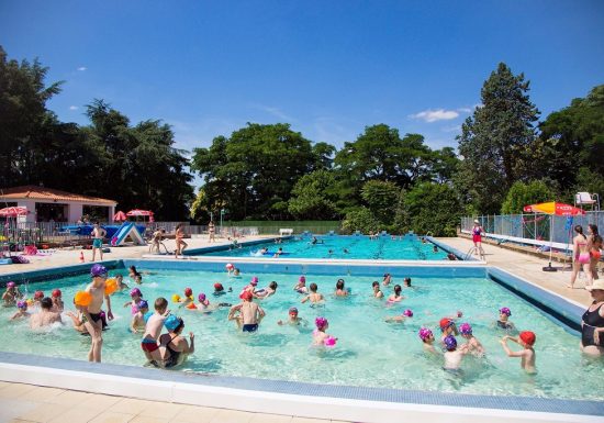 Piscine communale de plein air à Champtoceaux