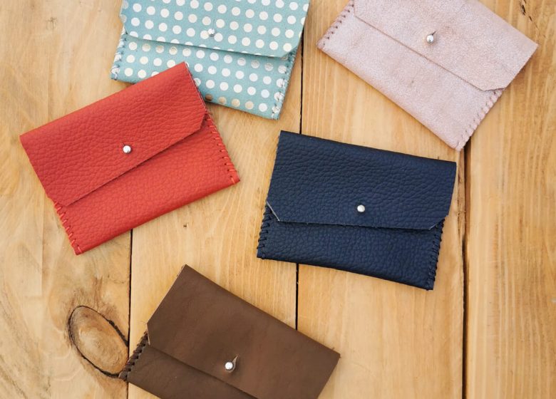 Atelier Maroline : Fabrication d’un accessoire en cuir | Duo adulte – enfant