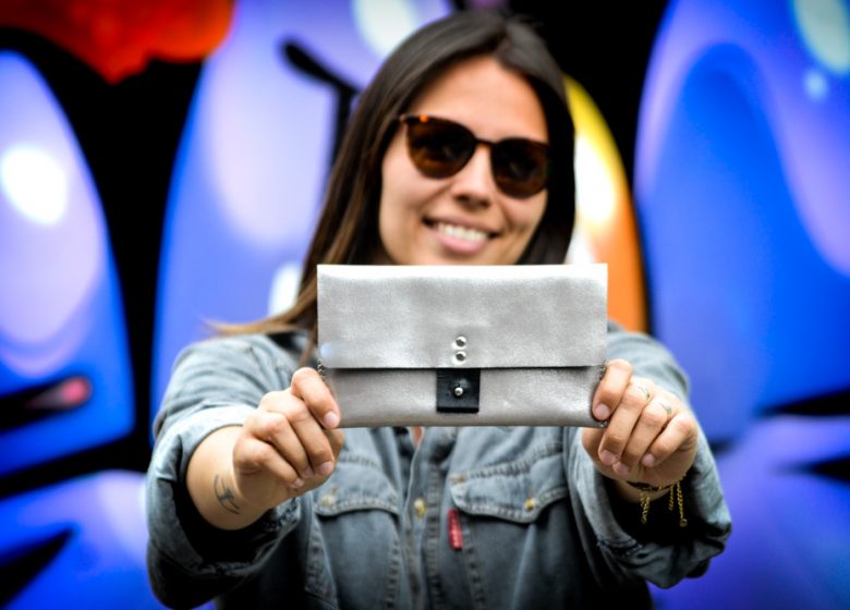 Atelier Maroline : Fabrication d’une pochette en cuir