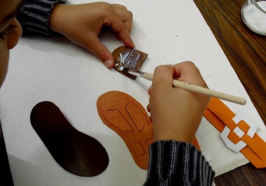 Les p’tits Cordonniers – Atelier Sandalette (enfants de 6 à 11 ans)