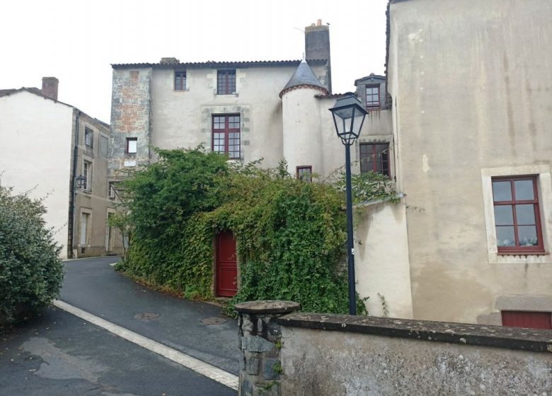 Panneau Patrimoine Vallée de l’Evre: Centre Historique de Beaupréau