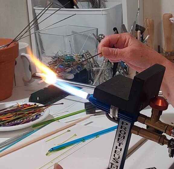 Verre Emeraude, intitiation au filage de verre