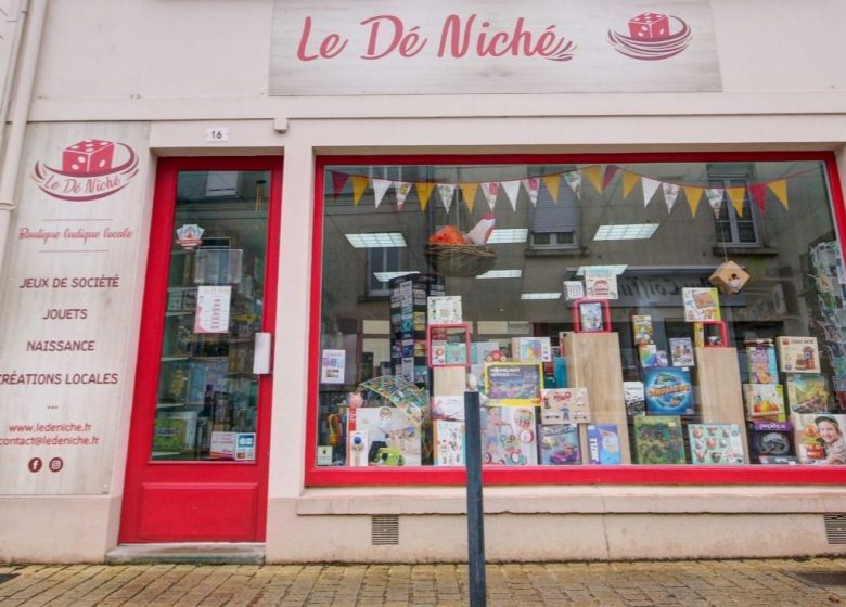 Le Dé Niché