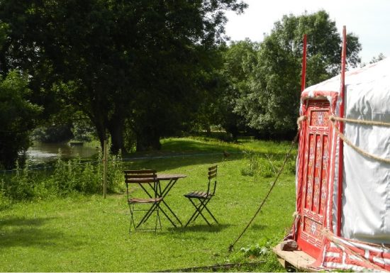 Yourtes Au bout de l’île